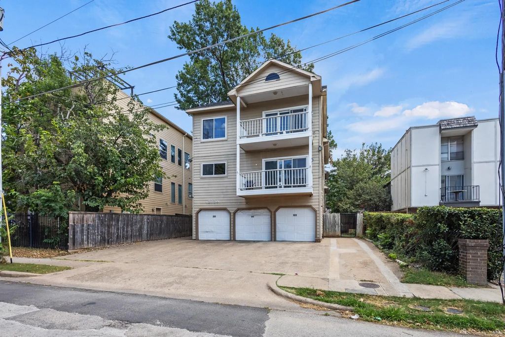 2728 Reagan Street 203, Dallas
