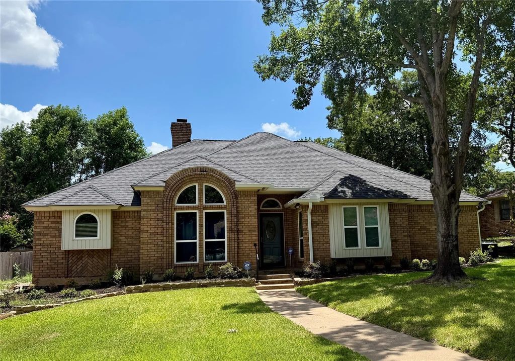 5008 Dawnwood Court, Arlington