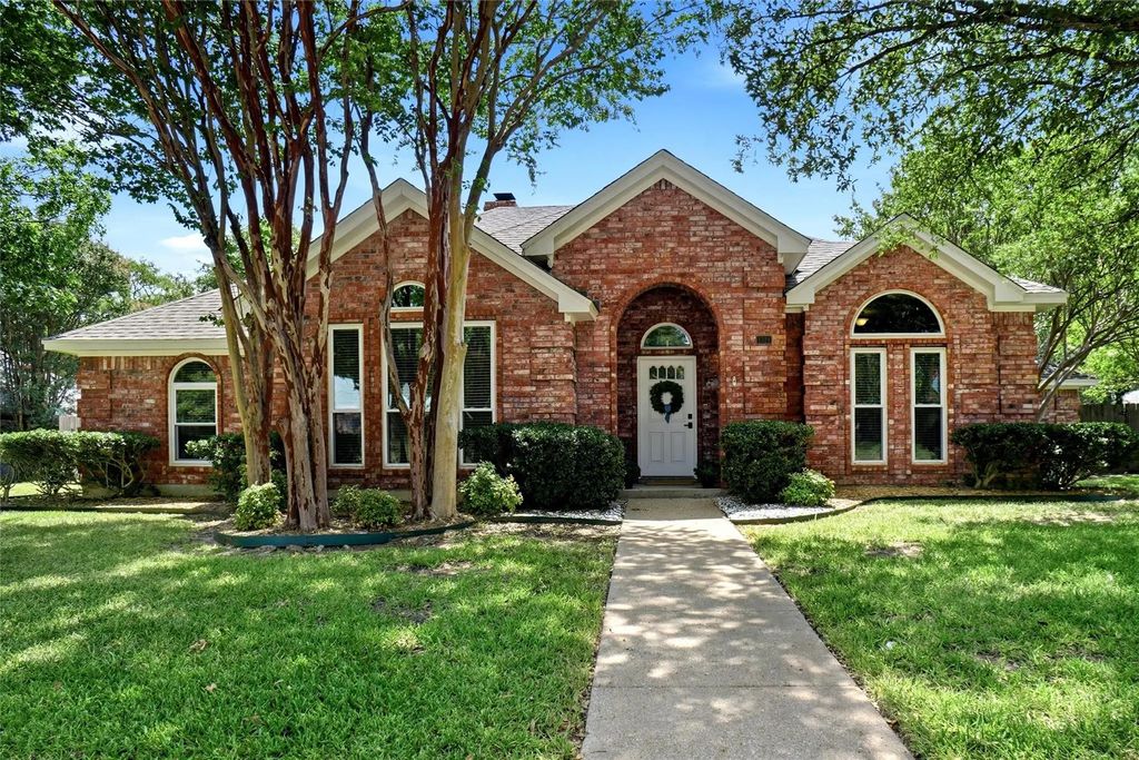 1321 Oak Harbor Boulevard, Azle
