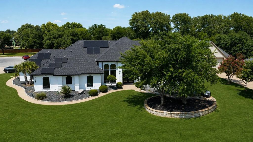 717 Pintail Court, Granbury