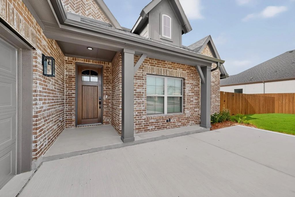 818 Monza Drive, Midlothian