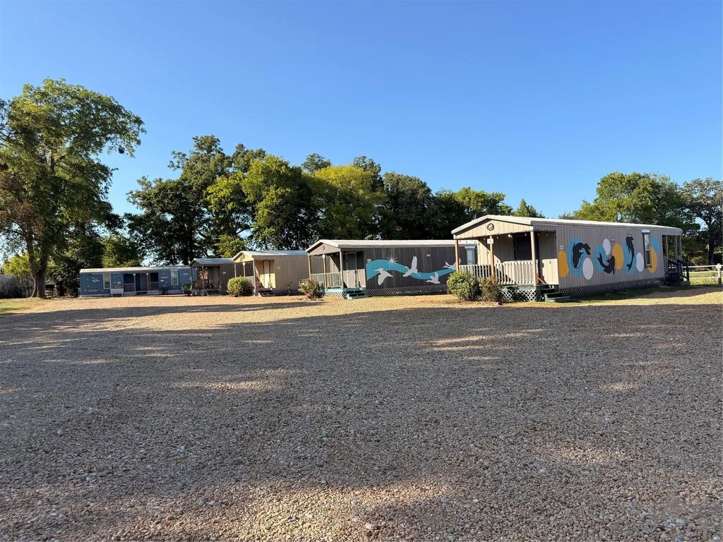 4250 Hwy 154, Yantis