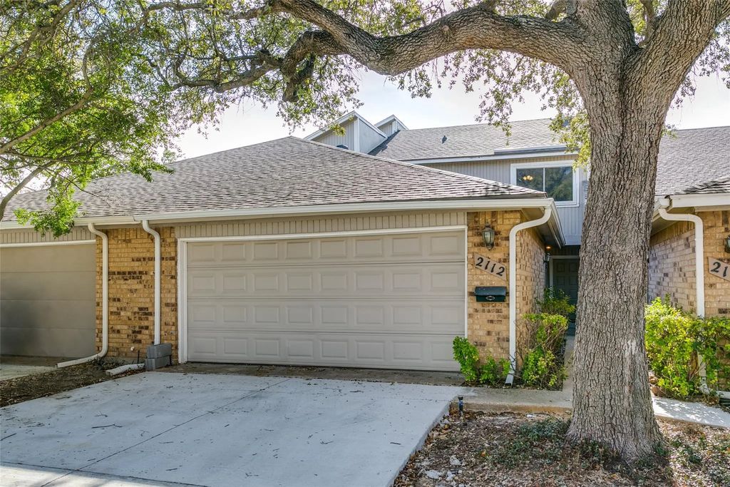 2112 Mistymeadow Court, Carrollton
