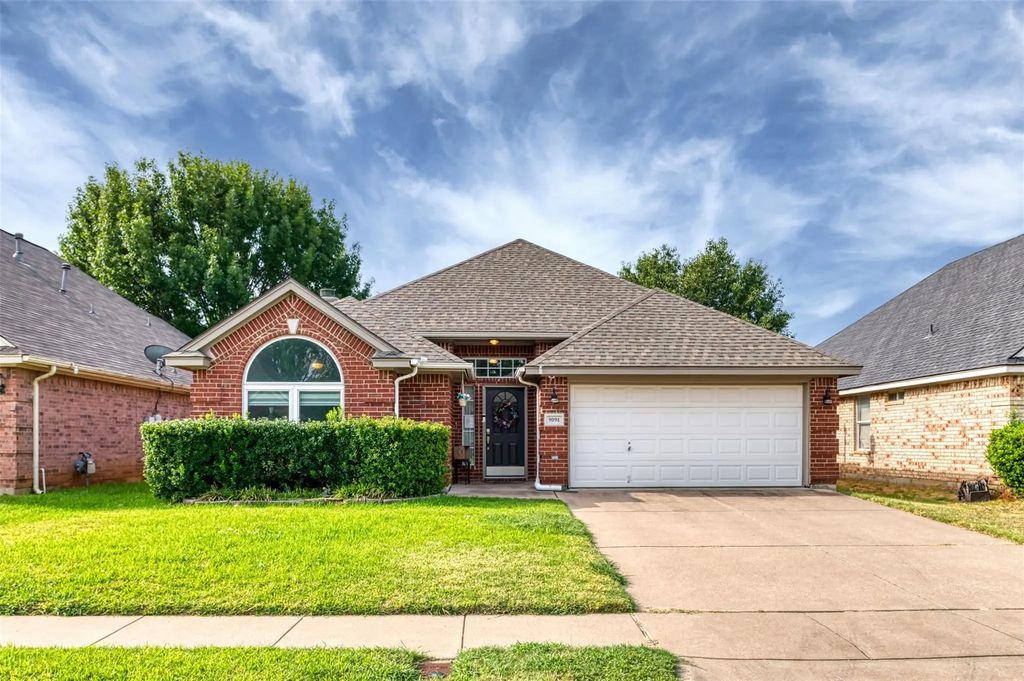 9094 Saranac Trail, Fort Worth