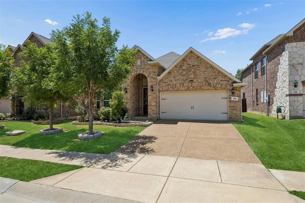 338 Wyndale Drive, Lewisville