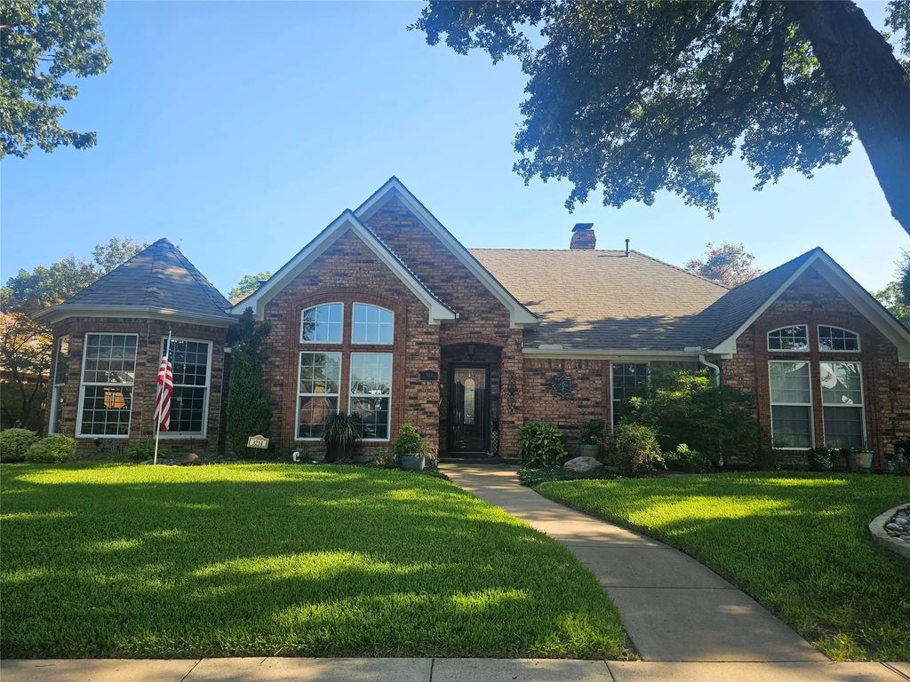 3214 Oak Trail, Rowlett