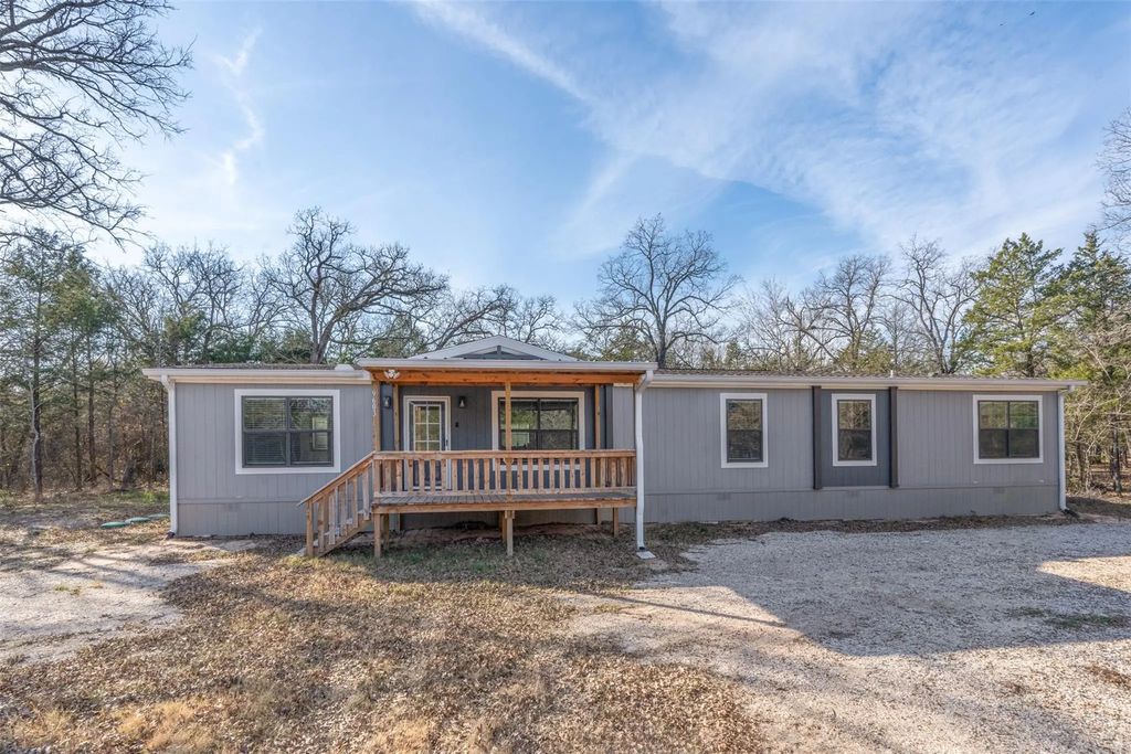 9603 County Road 2404, Kemp