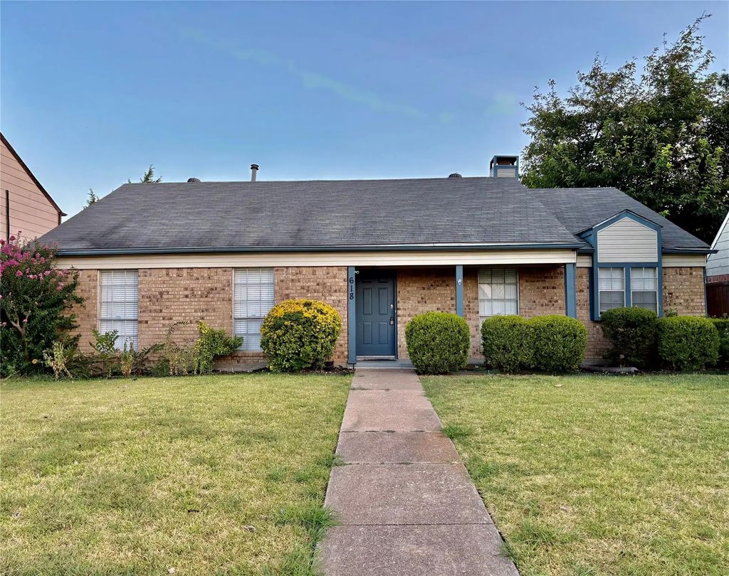 618 Pyramid Drive, Garland