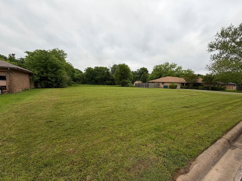 712 E Olive Street 718, Sherman