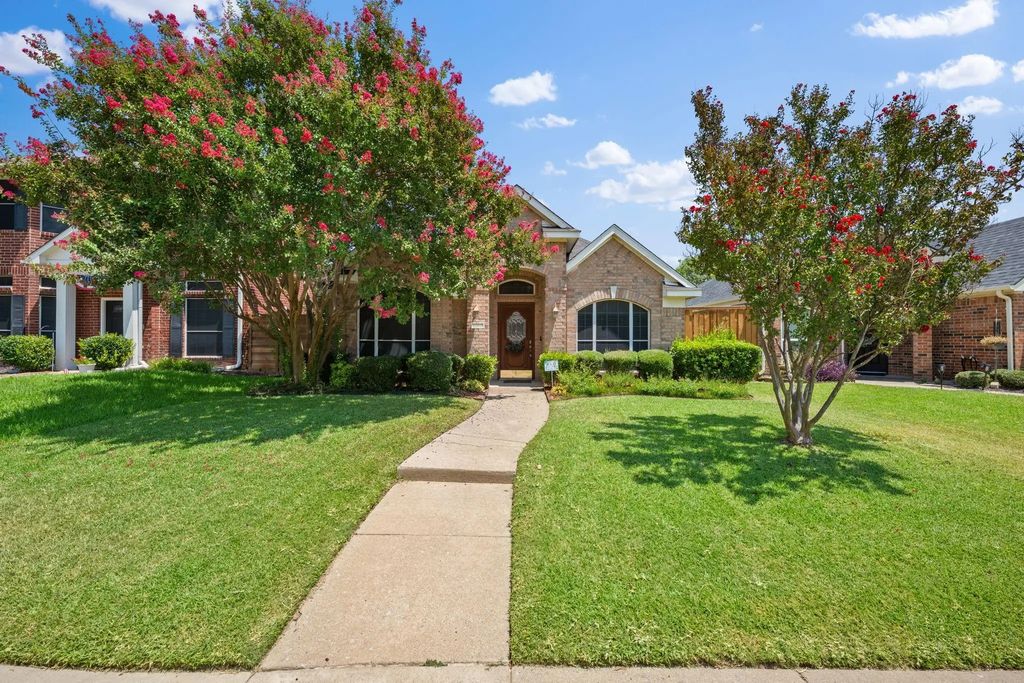 6860 Saddletree Trail, Plano