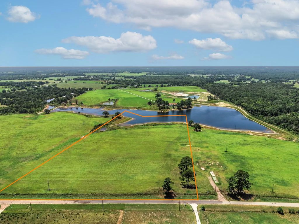 County Road 1604, Grand Saline