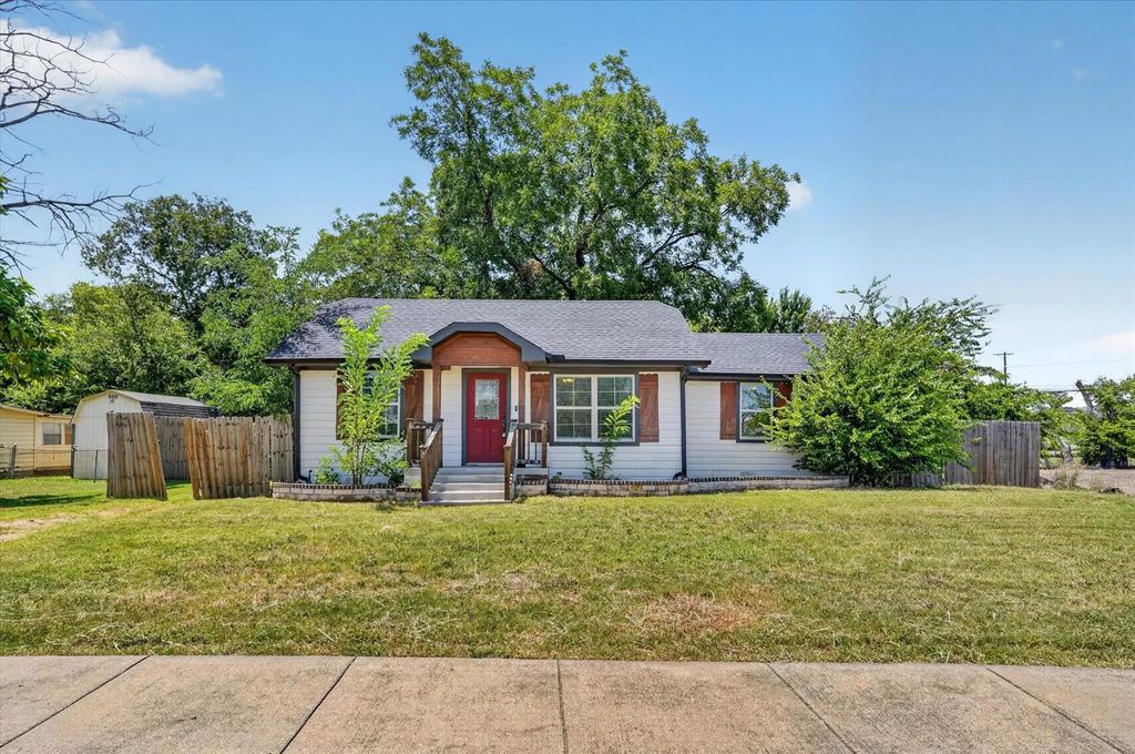 4033 Rita Beth Lane, North Richland Hills