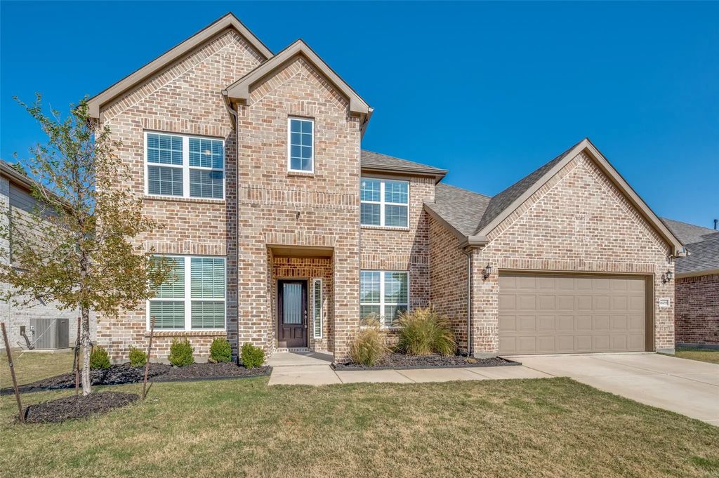 1609 Quentin Drive, Aubrey
