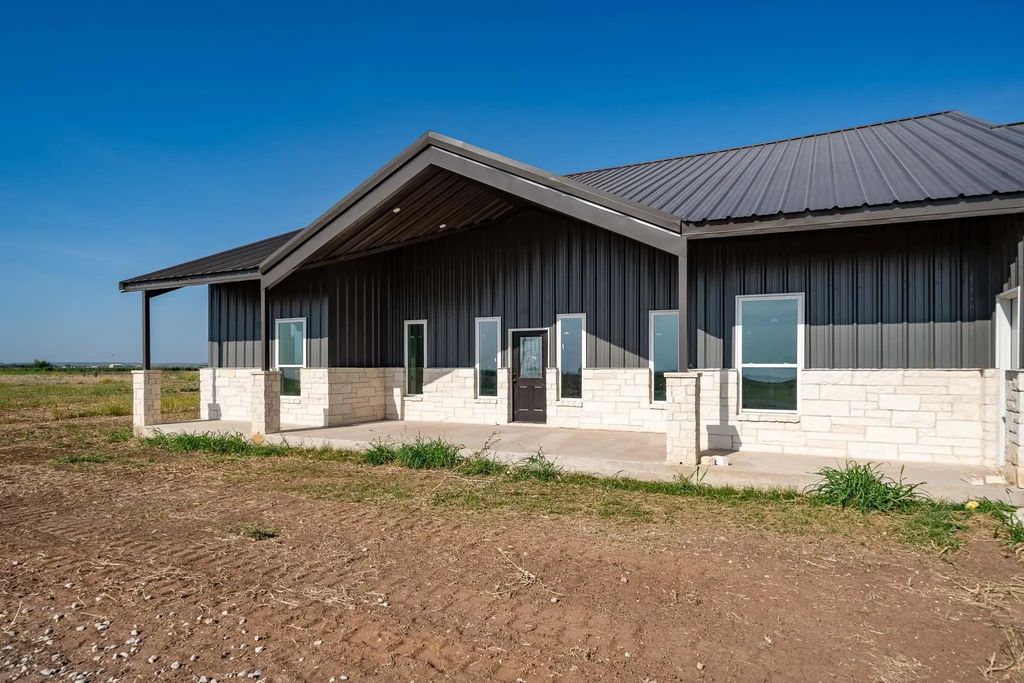 12274 Pr 319, Hawley