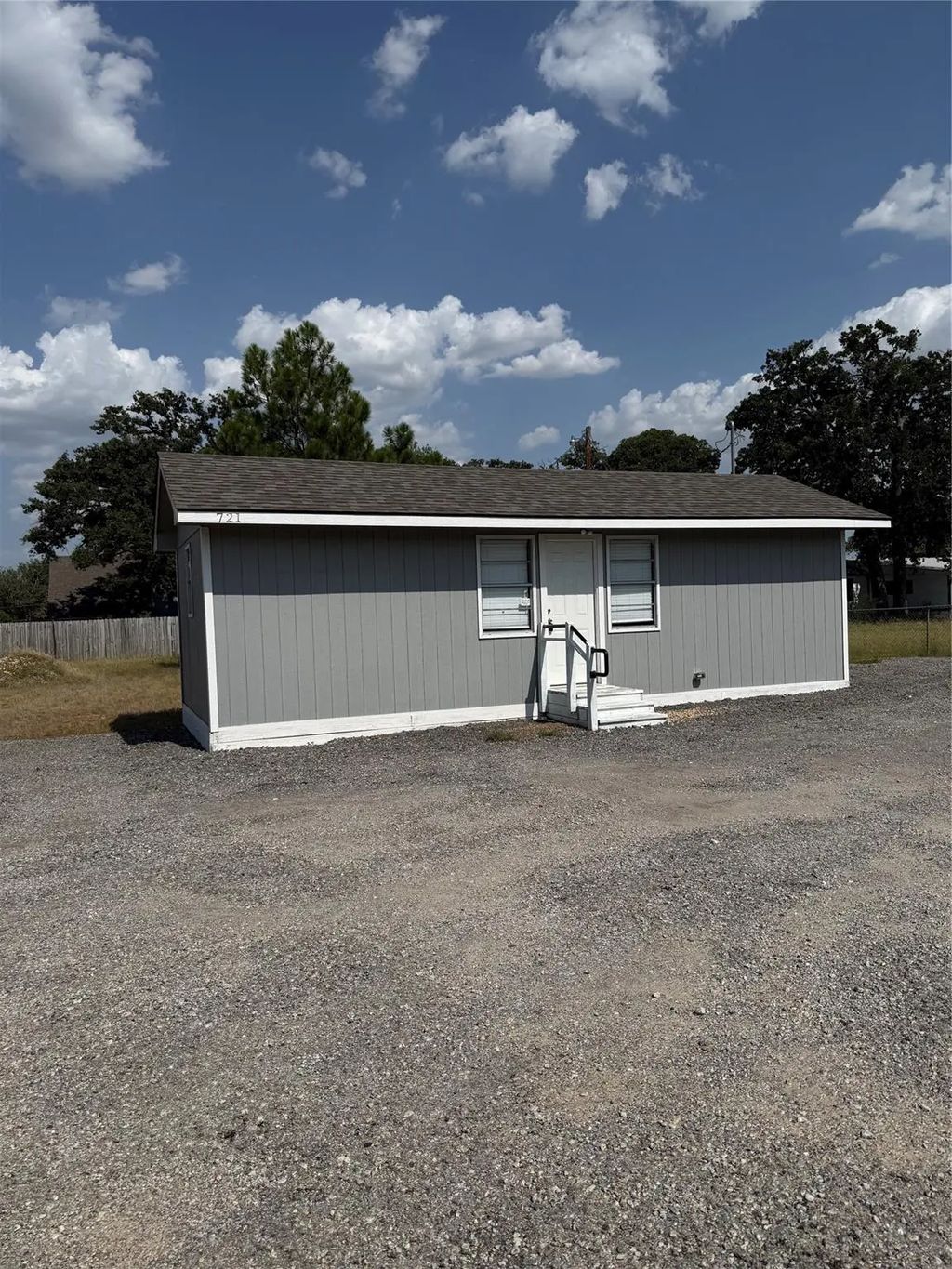 721 Us-377, Collinsville