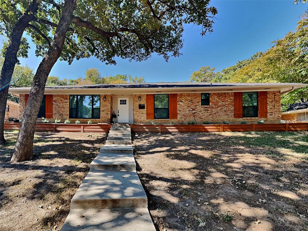 3704 Astoria Drive, Arlington