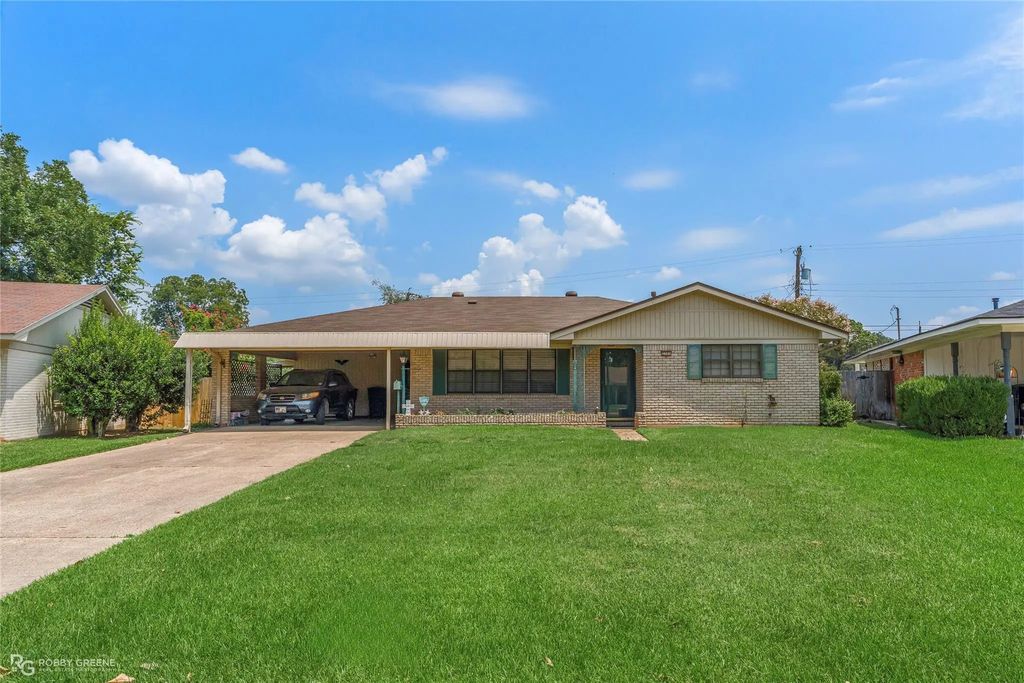 2705 Beazley Place, Shreveport