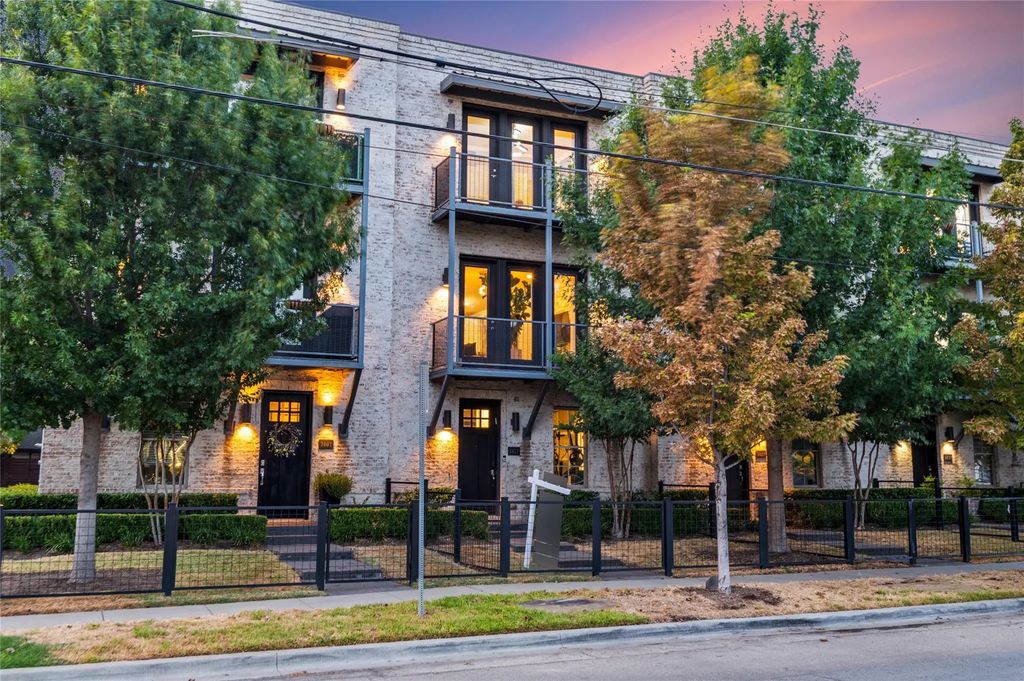2817 Shelby Avenue, Dallas