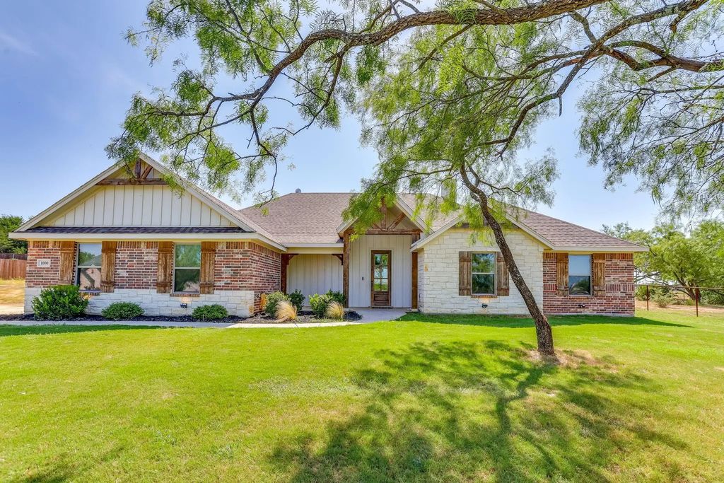 1000 Churchill Lane, Millsap