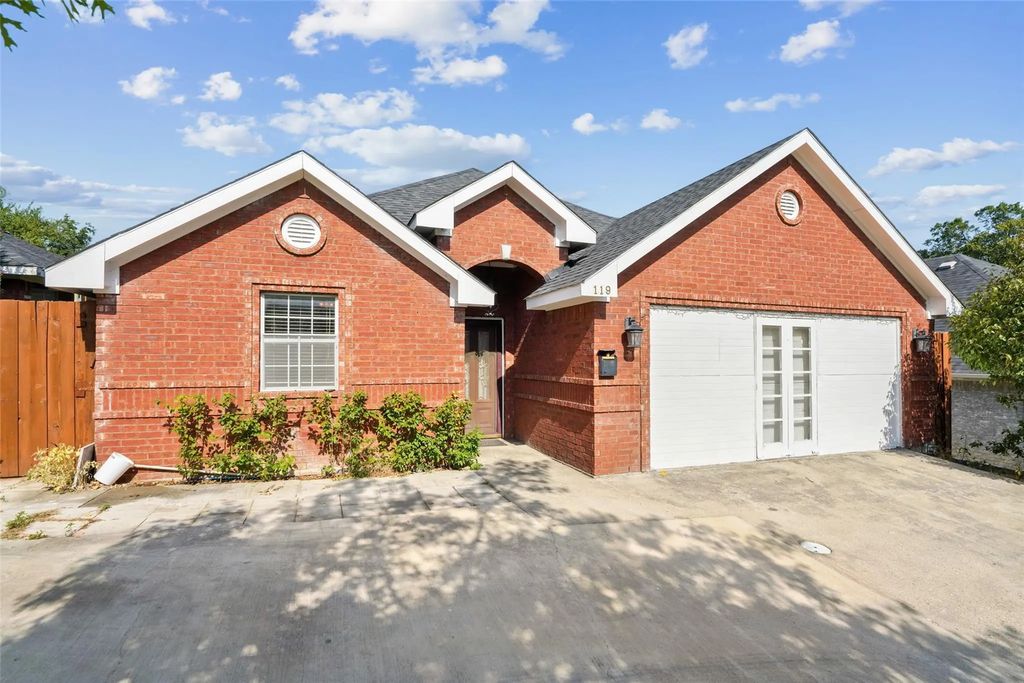 119 N Frances Street, Dallas