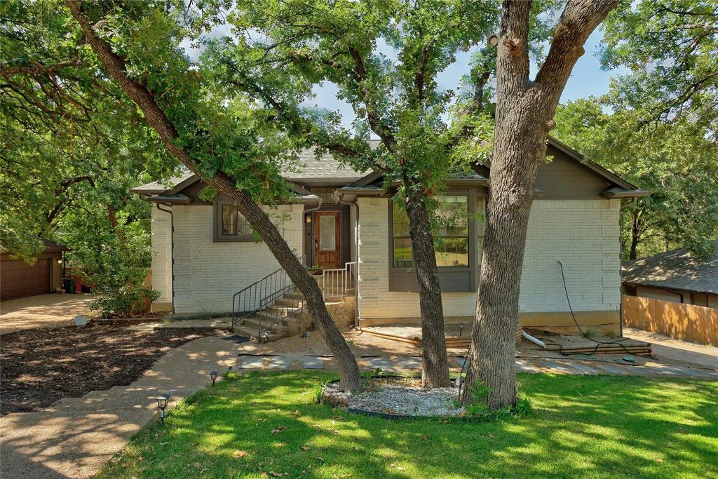 4404 Rain Forest Drive, Arlington