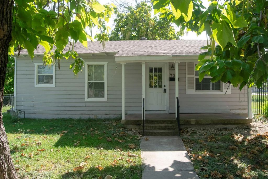 701 E Aimee Street, Forney