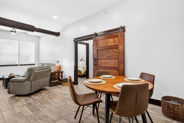 201 W Lancaster Avenue 421, Fort Worth