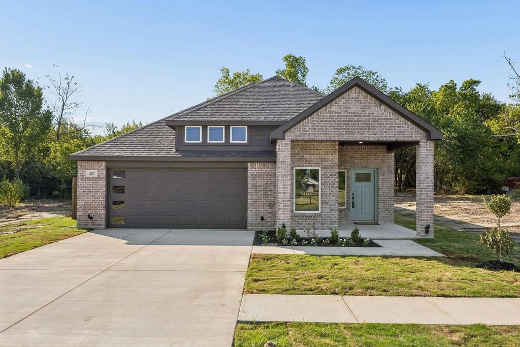 407 Frank Street, Terrell