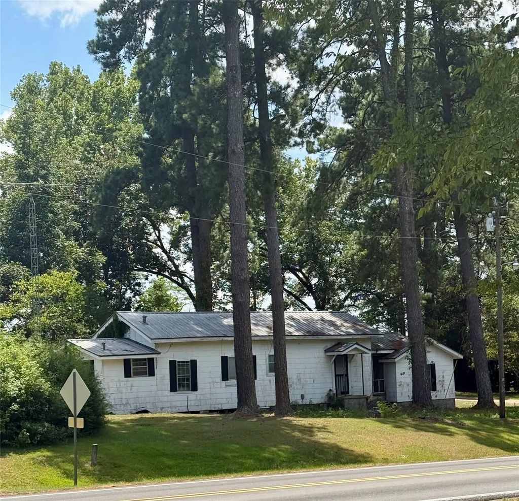 4337 Highway 9, Summerfield