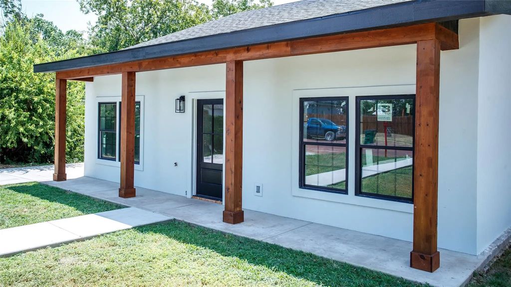 305 W Oak, Olney