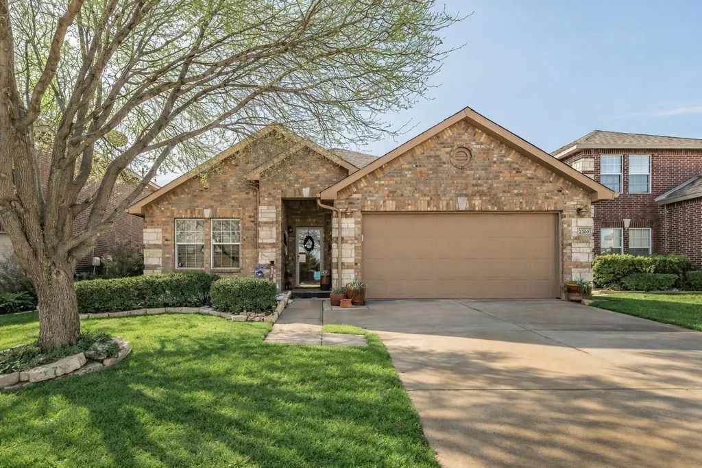 2300 Horseback Trail, Fort Worth