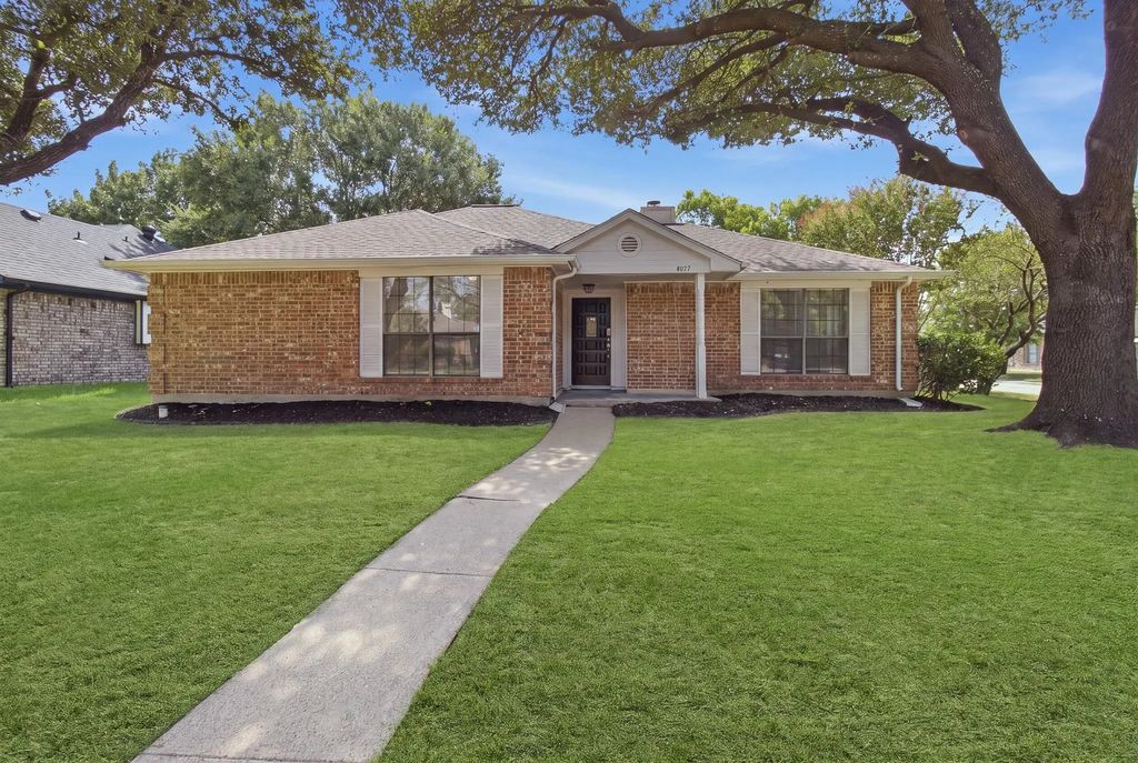4017 Knights Bridge Drive, Rowlett