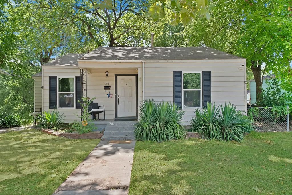5061 Lyndon Drive, Fort Worth