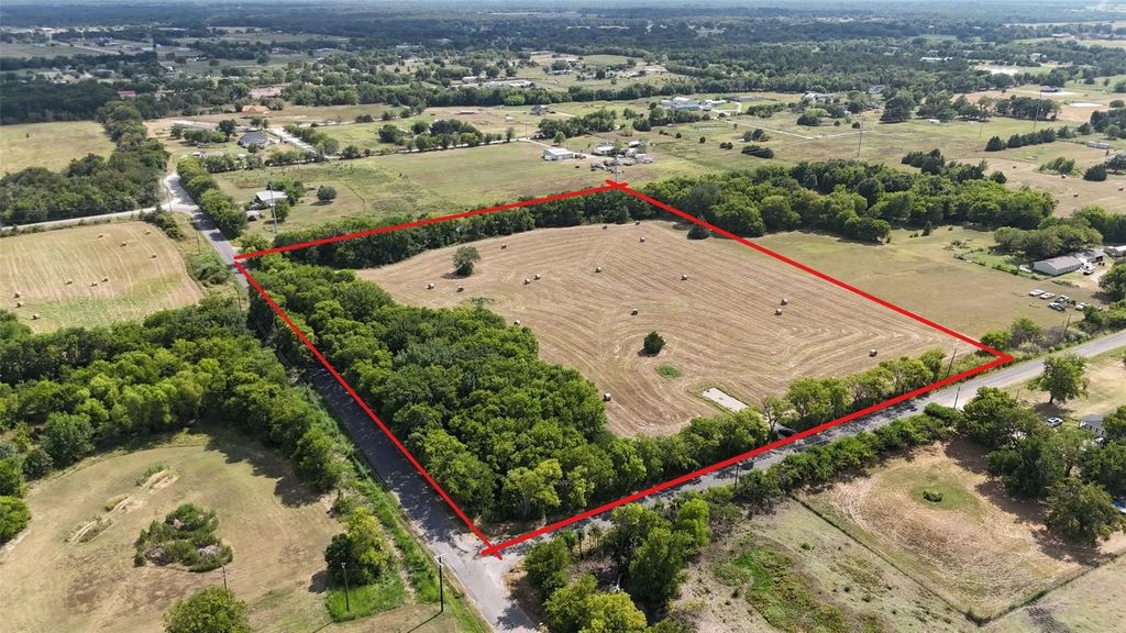 1731 Chapel Road, Quinlan