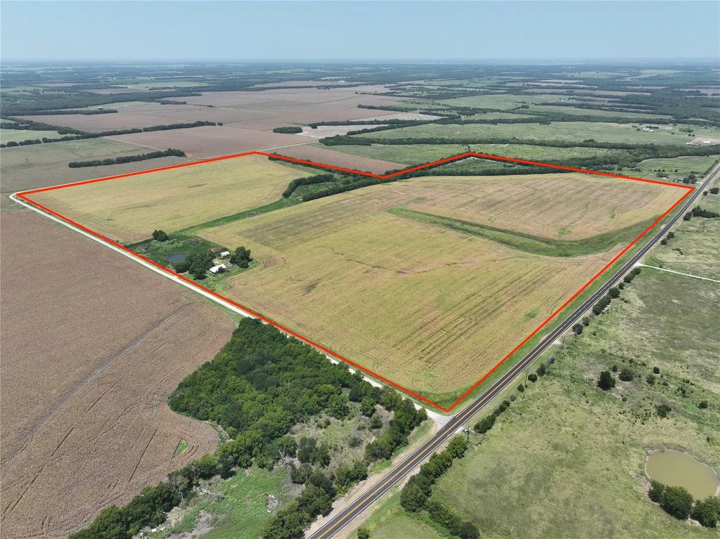 370 Acres Fm 137 , Petty