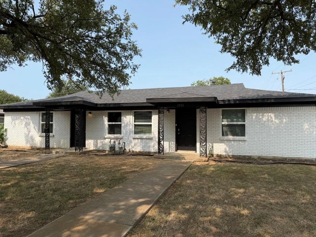 2500 Normont Circle, Fort Worth