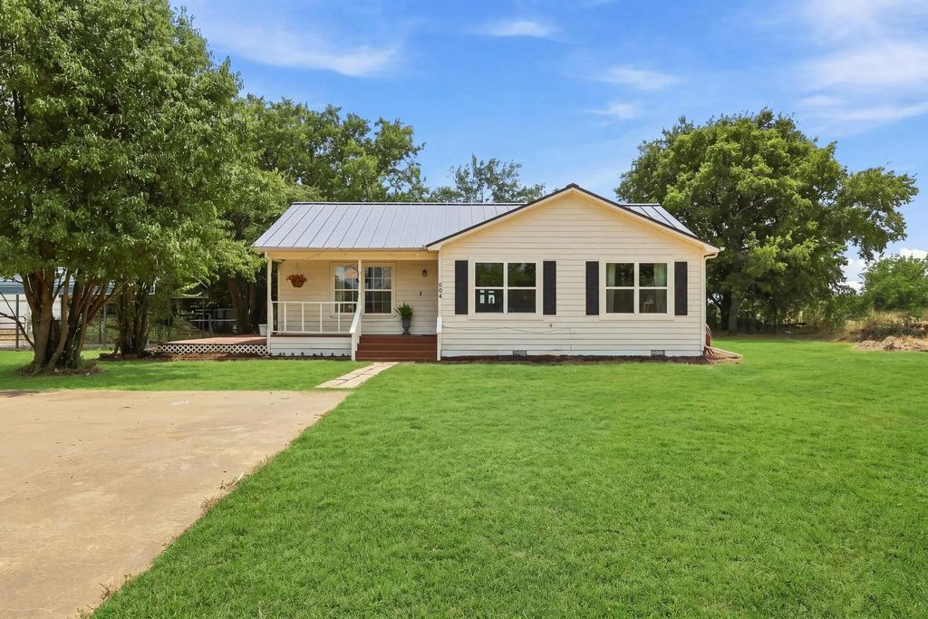 304 Primrose Lane, Sherman