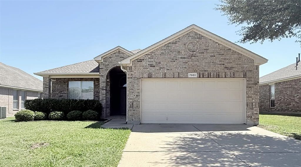 7901 Roswell Court, Arlington