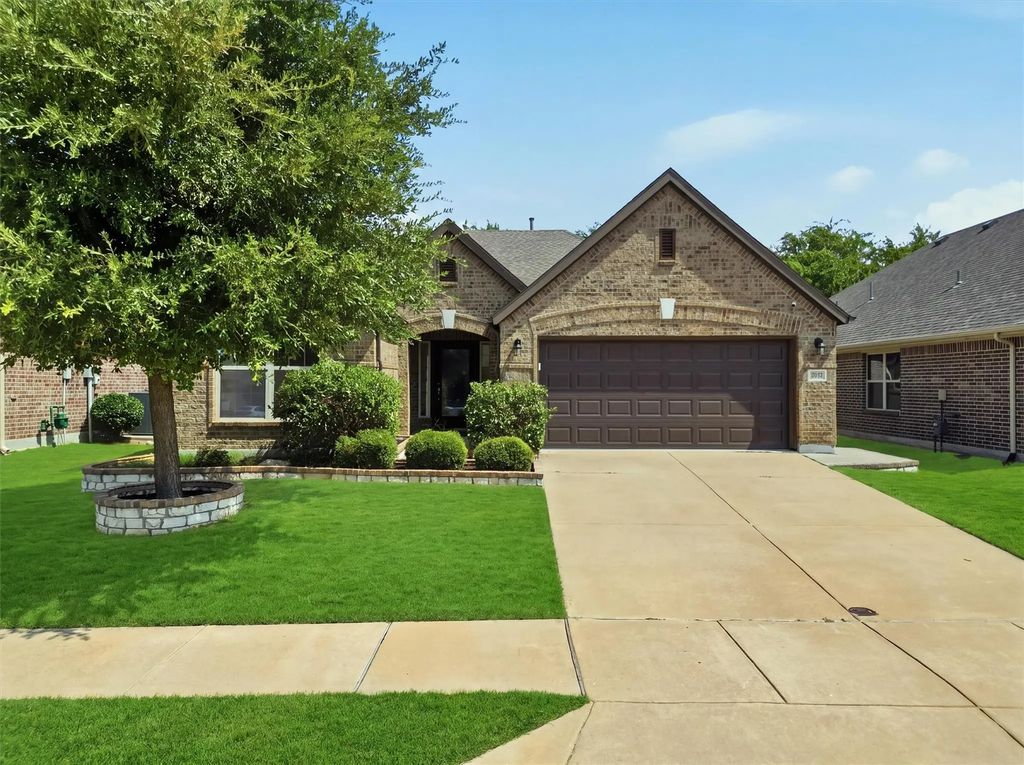 405 Bird Creek Drive, Little Elm