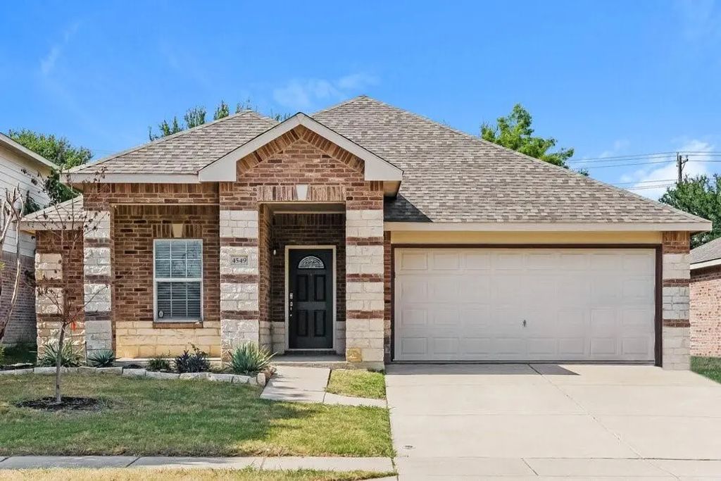 4549 Lacebark Lane, Fort Worth