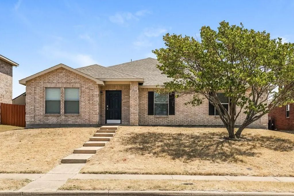 2908 Cottage Lane, Lancaster