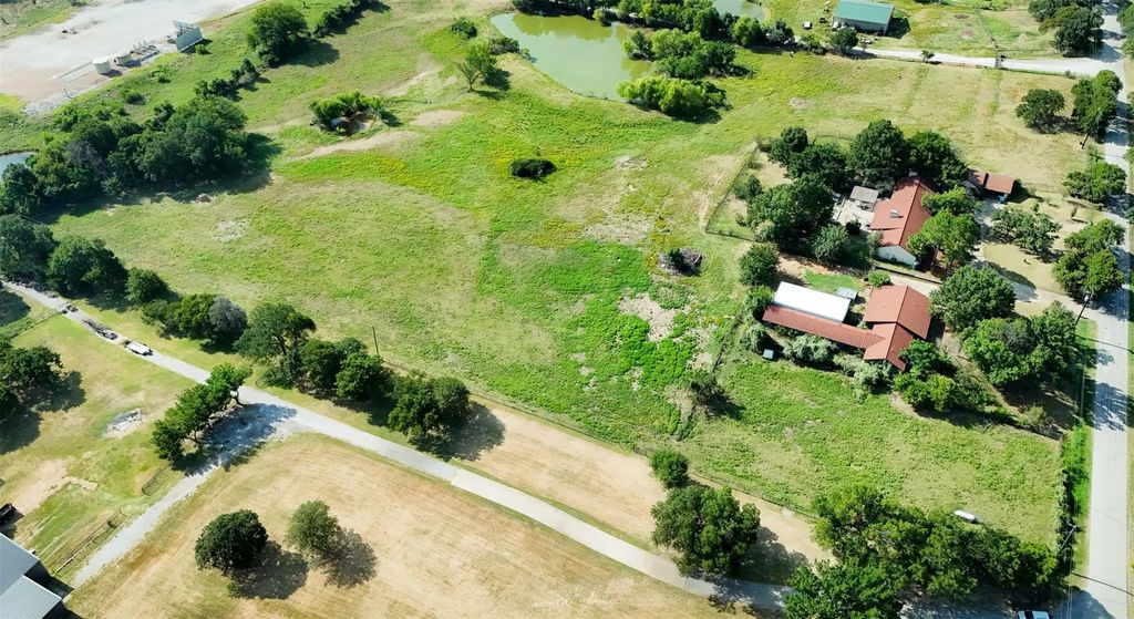 642 Jernigan Road, Lewisville