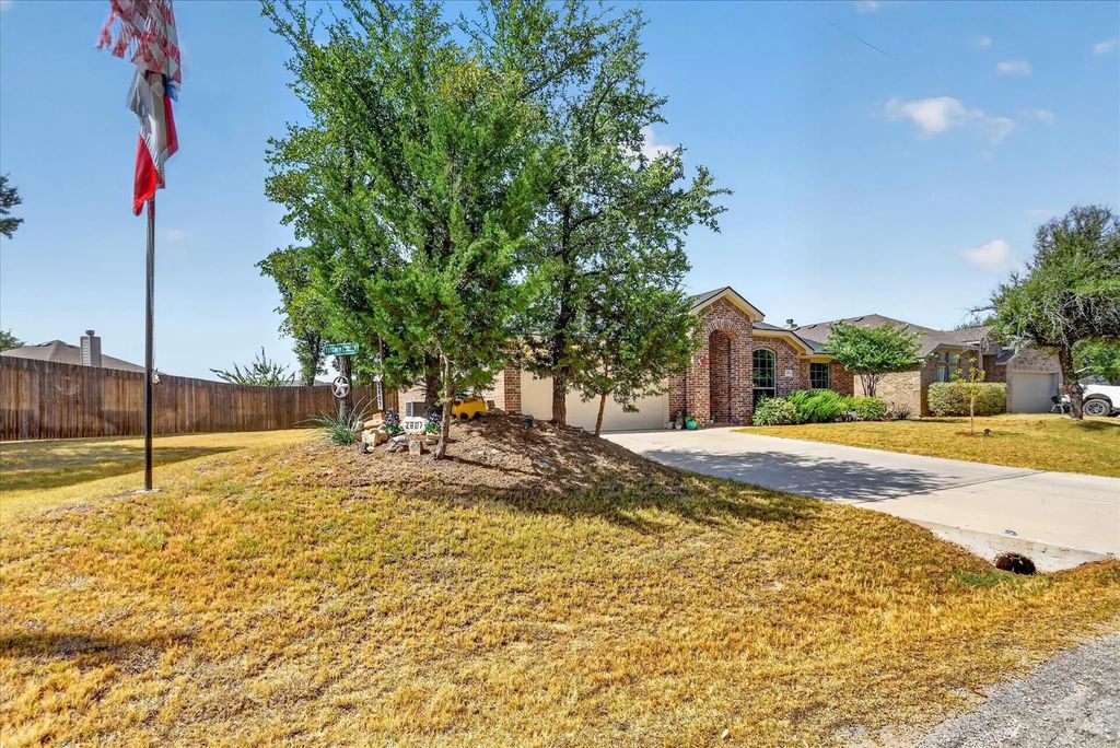 2807 River Ridge Court, Granbury