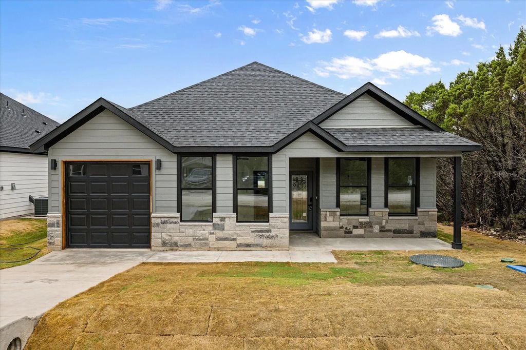 5714 Barkridge Drive, Granbury