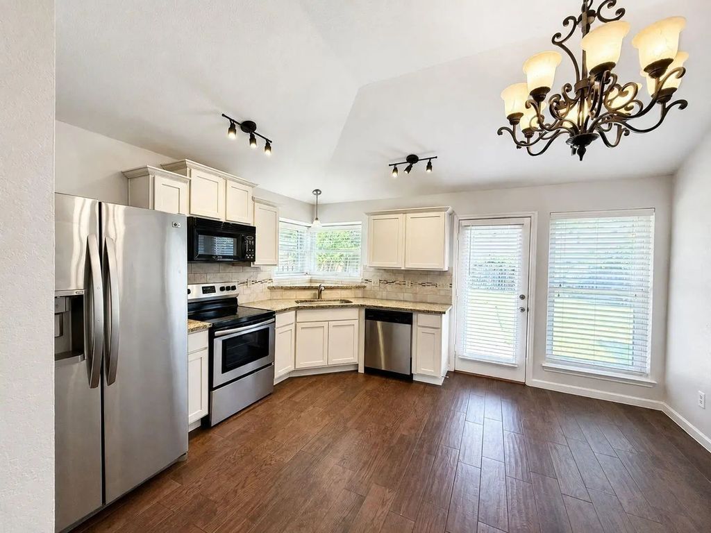 2317 Aquaduct Drive, Bedford