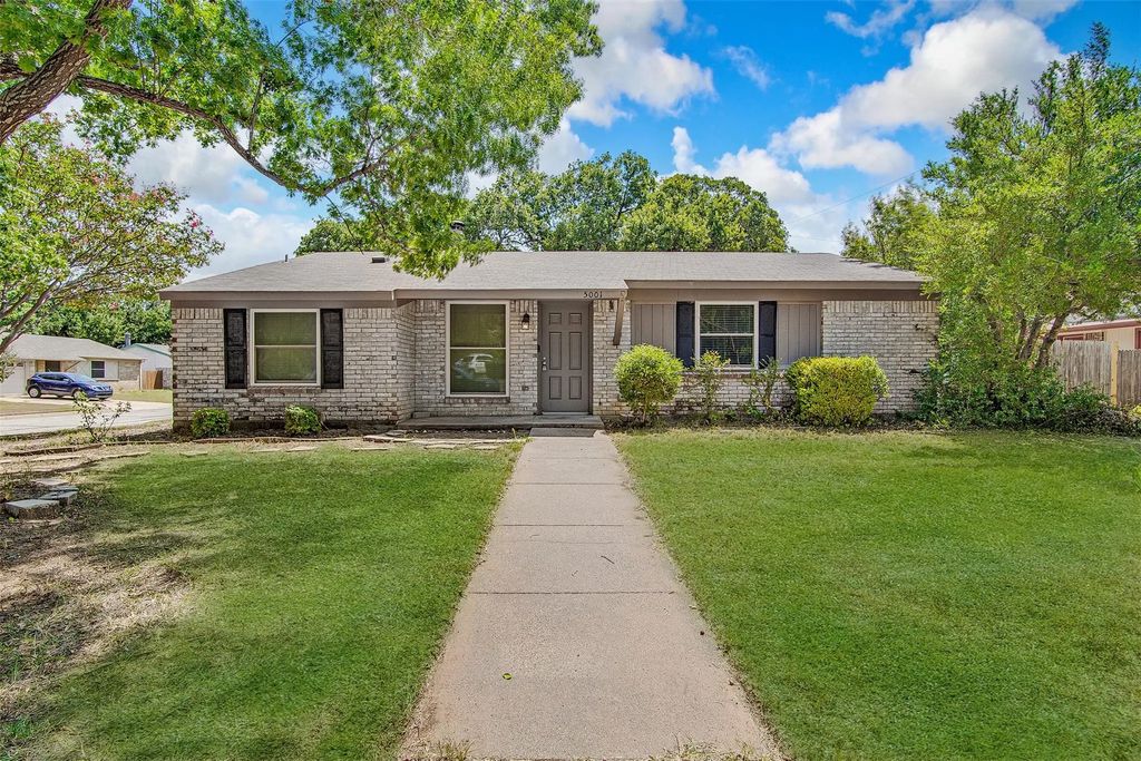 5001 Darrow Lane, Arlington