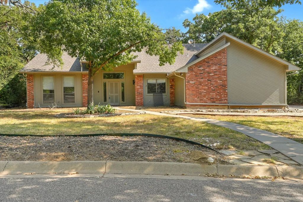 1217 Piping Rock Street, Denton