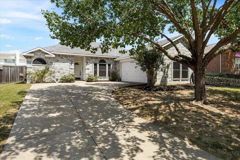 3512 Valley Forge, Sachse