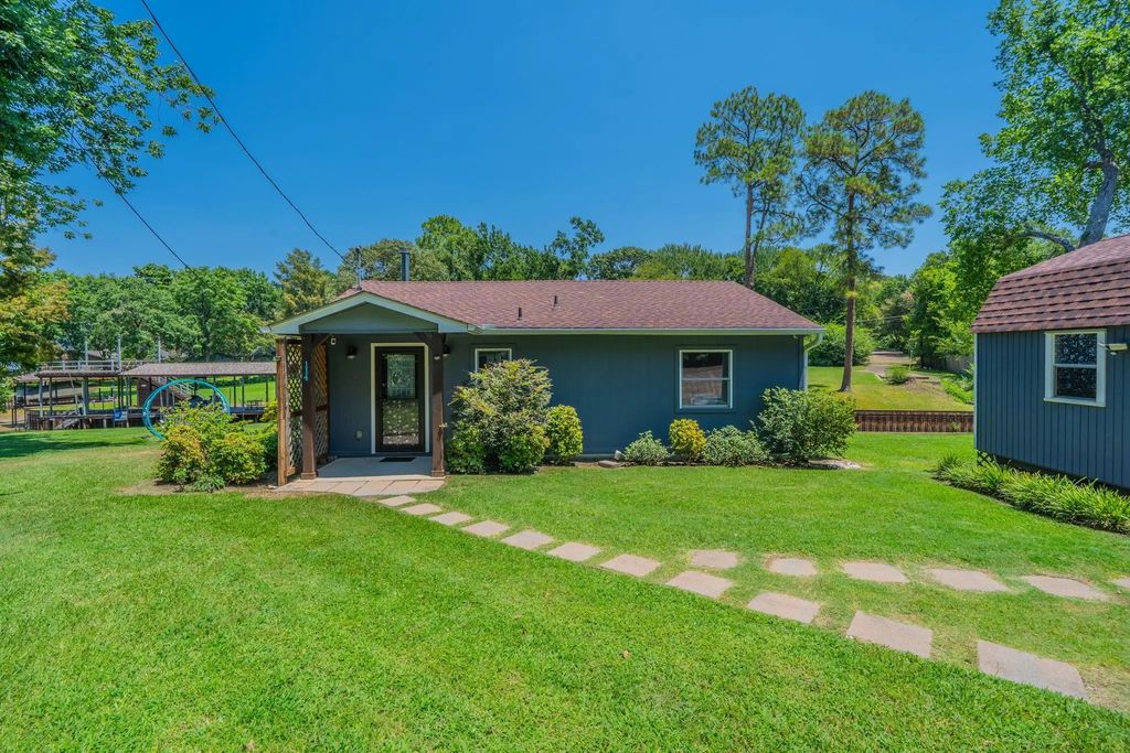 114 Baywood Boulevard, Mabank
