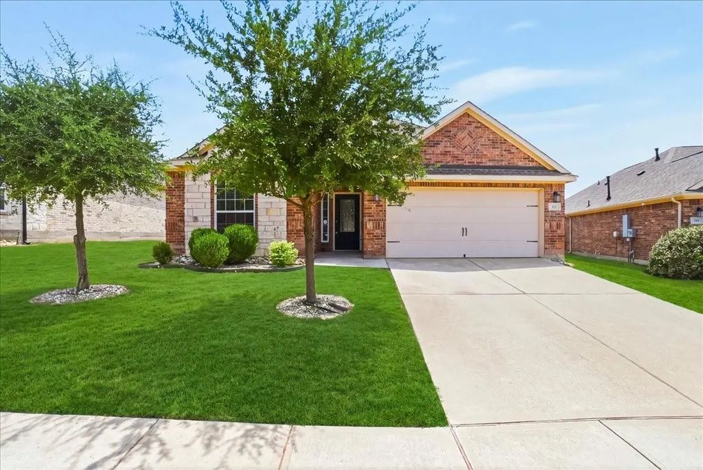 411 Winchester Drive, Celina